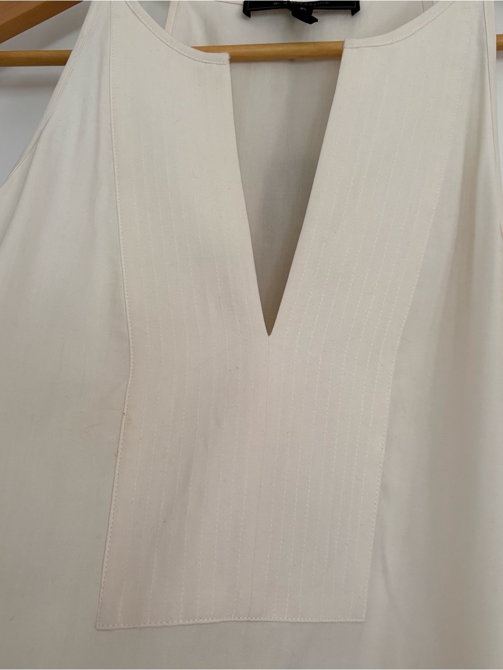 BCBG V-Neck Silk Cream Blouse - Picture 3 of 4